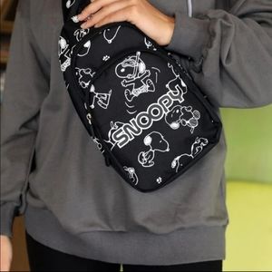 Snoopy peanuts Crossbody bag New without tag